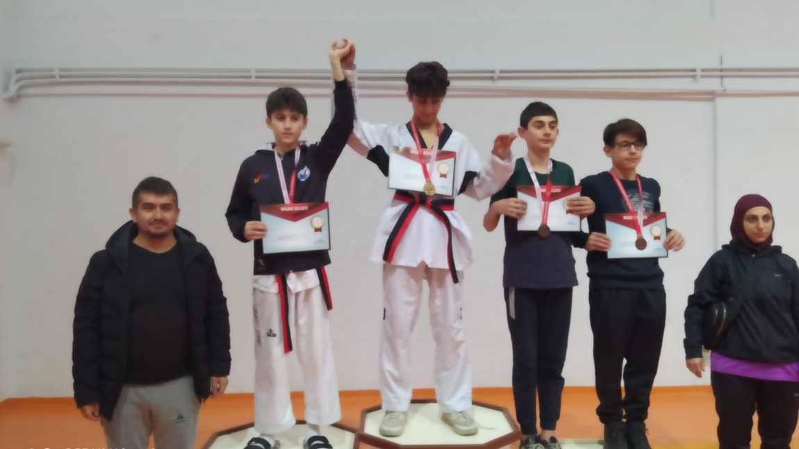 Okul Sporları Taekwondo Yıldızlar İl Birinciliği Müsabakalarında Öğrencilerimizden Dereceler
